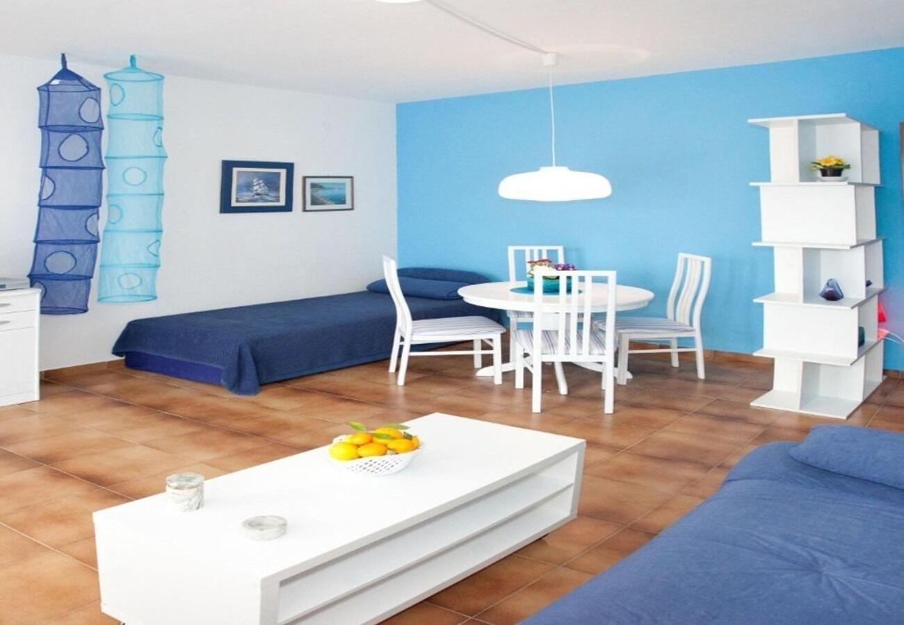 Apartments Filip Trogir Exterior foto
